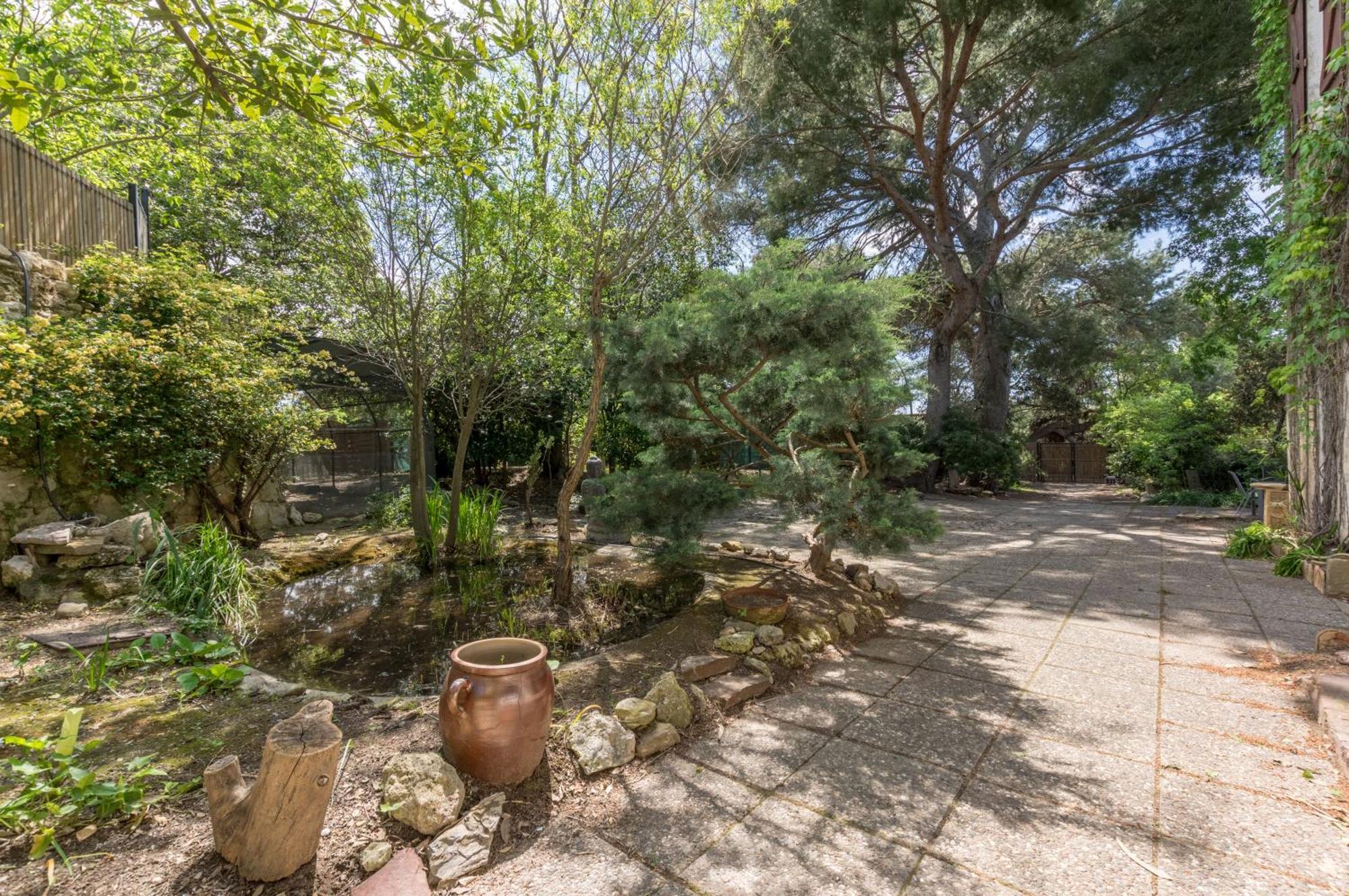 Maison Avec Piscine Location De Vacances Ferme Pedagogique Du Dolmen Le Pouget Экстерьер фото